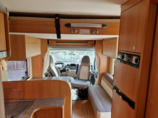 Dethleffs GLOBE 4 (2011) – Autocaravana Perfilada