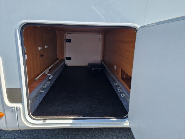 Dethleffs GLOBE 4 (2011) – Autocaravana Perfilada
