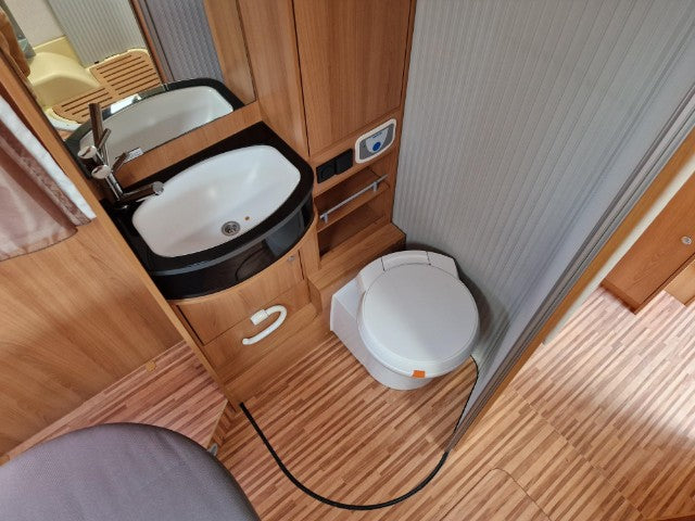 Dethleffs GLOBE 4 (2011) – Autocaravana Perfilada