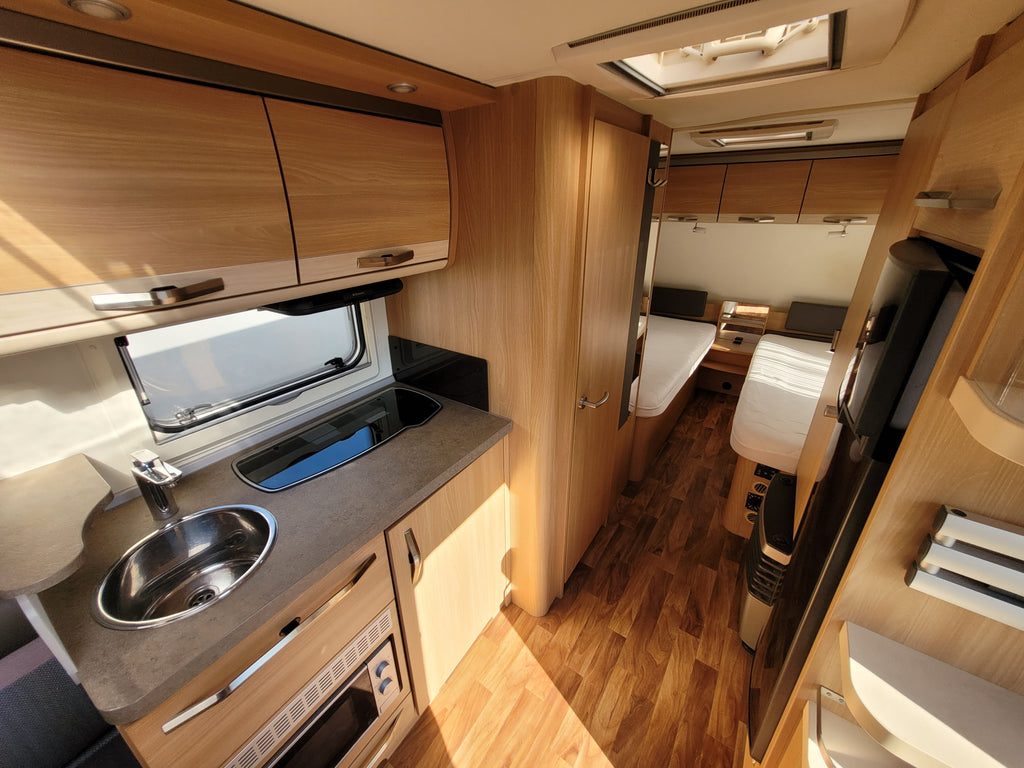Knaus SÜDWIND 580 UE (2015) – Caravana