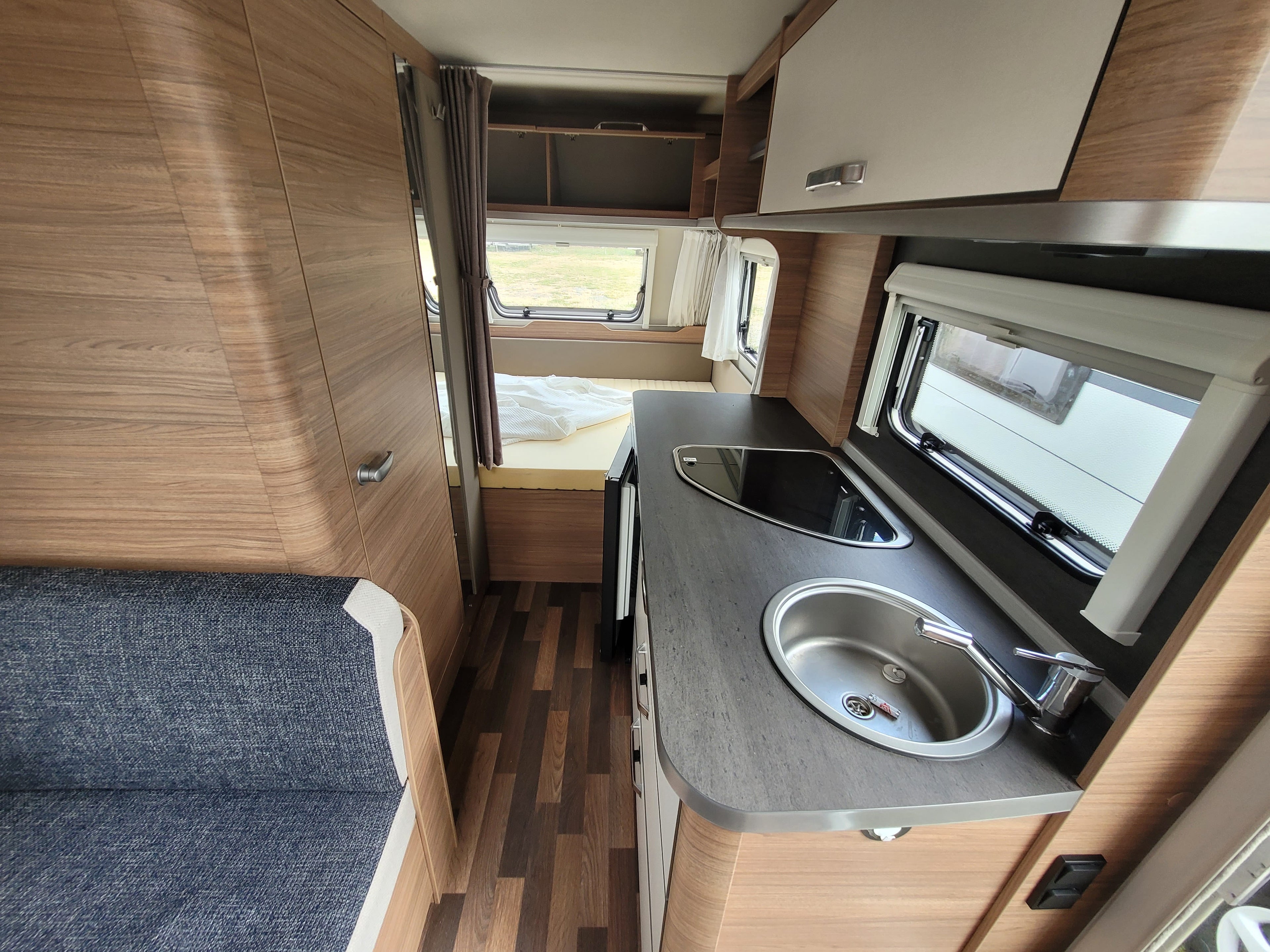Weinsberg CARAONE 420 QD (2023) – Caravana
