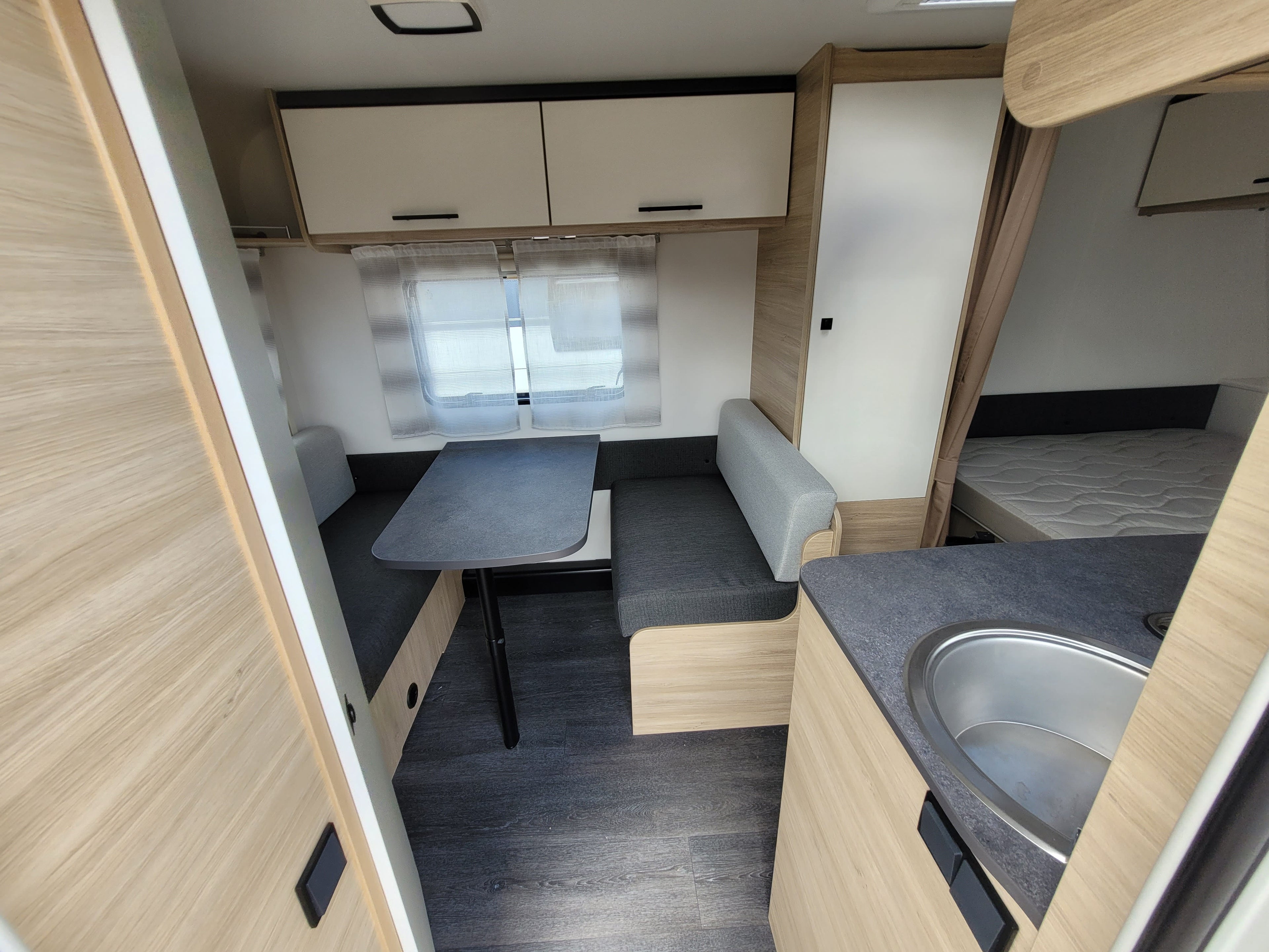 Caravelair 390 ALBA (2025) – Caravana