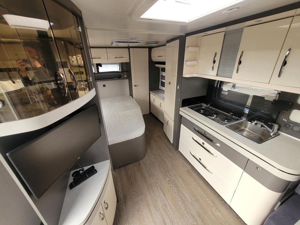 Hobby EXCELLENT 560 WFU (2023) – Caravana