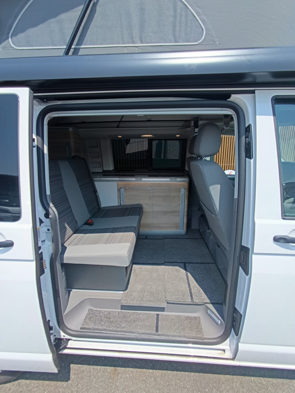 Volkswagen CALIFORNIA COAST (2024) – Carrinha Camper