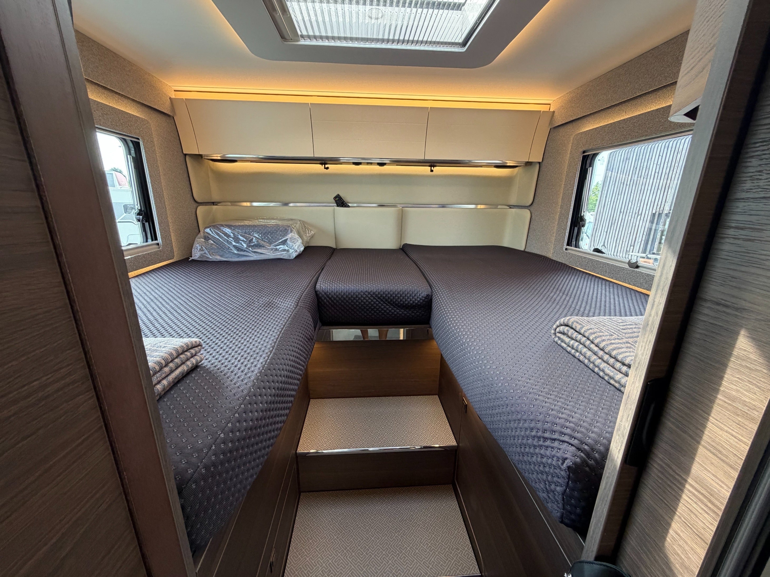 ADRIA SUPERSONIC 780 SL MERCEDES 2.0L - 170 CV BVA