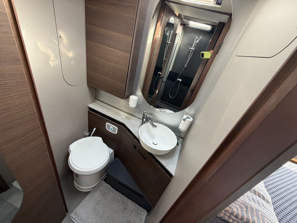 ADRIA SUPERSONIC 780 SL MERCEDES 2.0L - 170 CV BVA